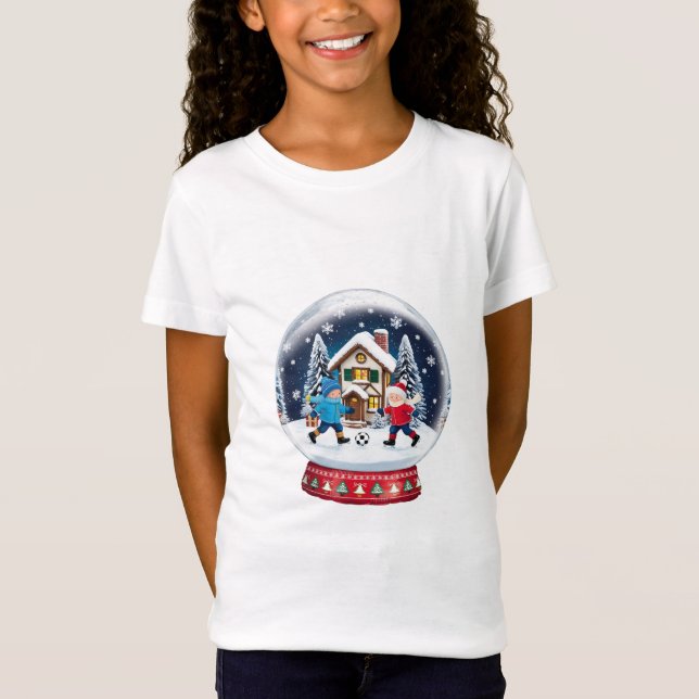 Camiseta Kids Playing Soccer in Christmas Snowball (Anverso)