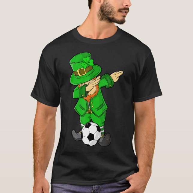 Camiseta Kids St Patricks Day Dabbing Leprechaun Soccer (Anverso)