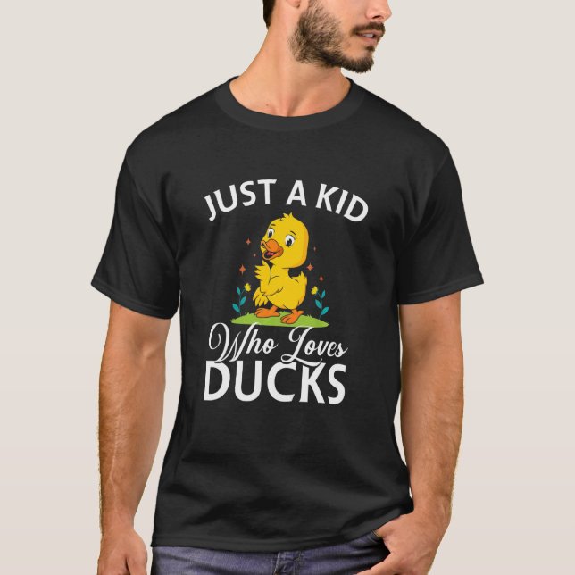 Camiseta Kids  Yellow Rubber Duck Just A Kid Who Loves Duck (Anverso)