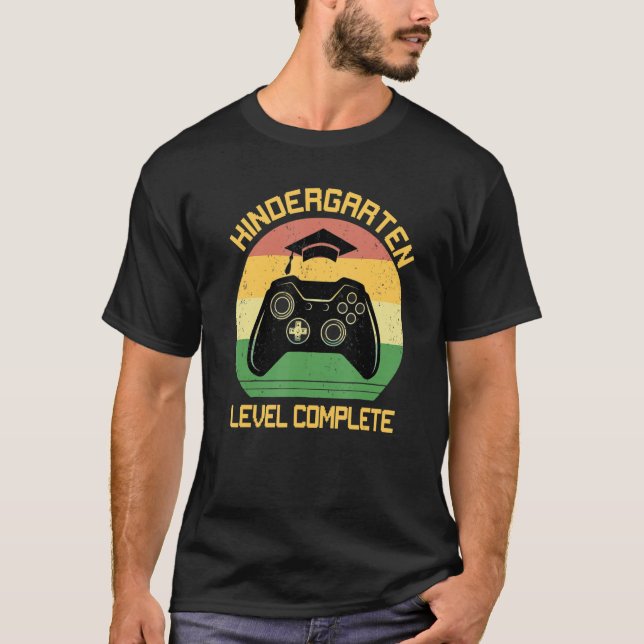 Camiseta Kindergarten Graduation Level Complete Video Gamer (Anverso)