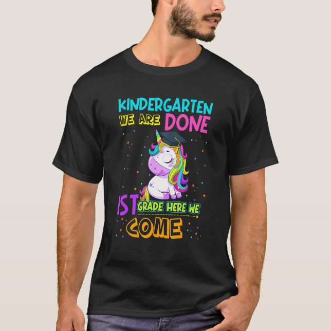 Camiseta Kindergarten Graduation Magical Unicorn   (Anverso)