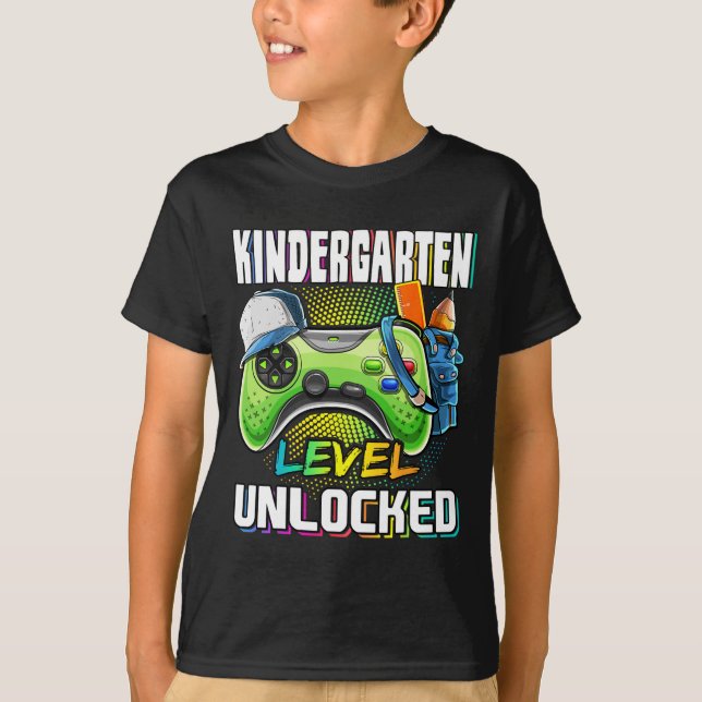 Camiseta Kindergarten Level Unlocked Video Game Ck To Schoo (Anverso)