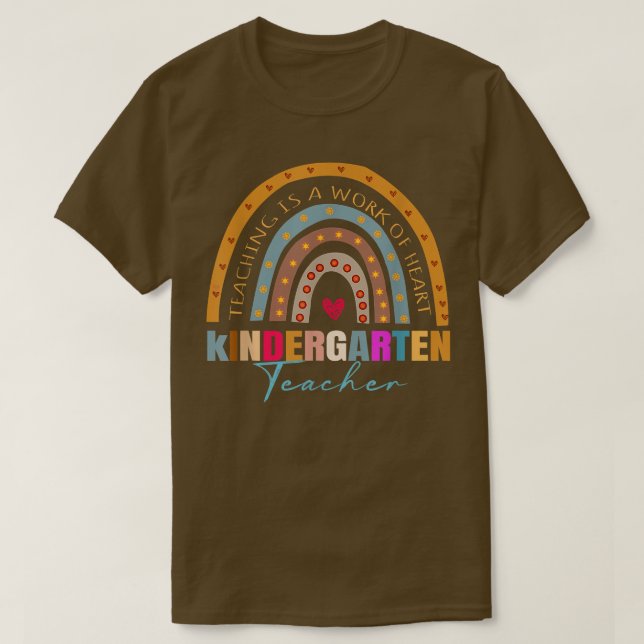 Camiseta kindergarten teacher teaching is a work of heart R (Diseño del anverso)