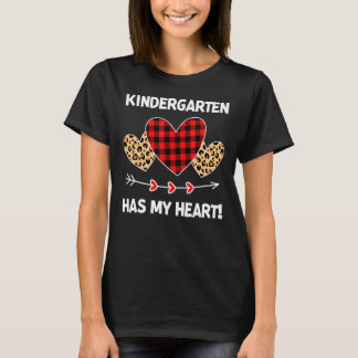 Camiseta Kindergarten tiene mi plan de búfalo de leopardo c