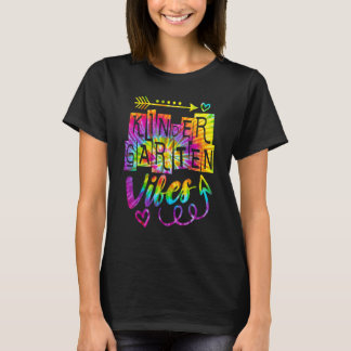 Camiseta Kindergarten Vibes Back To School Tie Dye Teacher