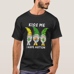 Camiseta Kiss Me Autism Awareness Gnomes Shamrock St Patric