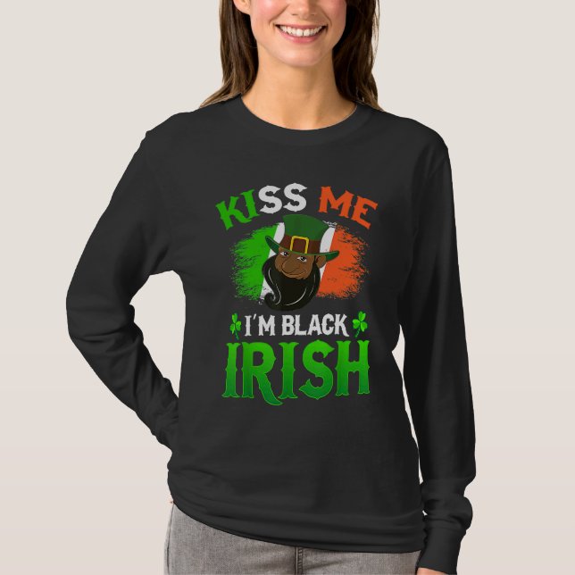 Camiseta Kiss Me I'm Black Irish St Patricks Day American A (Anverso)