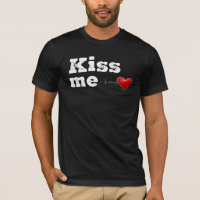 KISS ME T-SHIRT