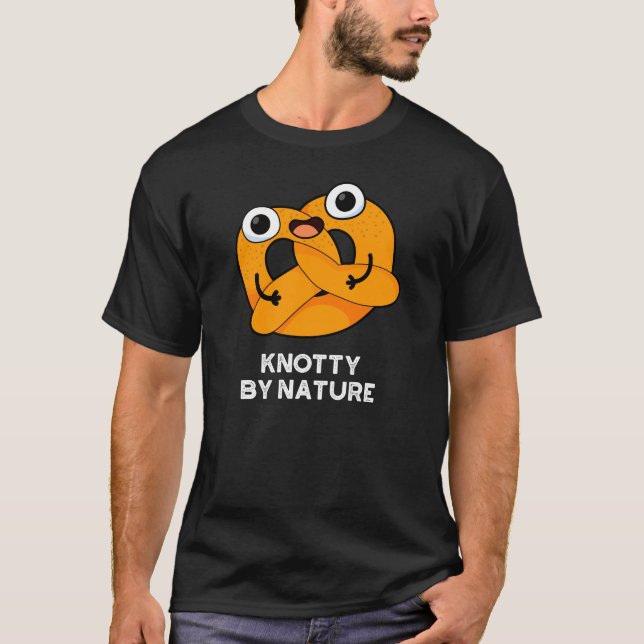 Camiseta Knotty Por Naturaleza Funny Pretzel Pun Dark BG (Anverso)