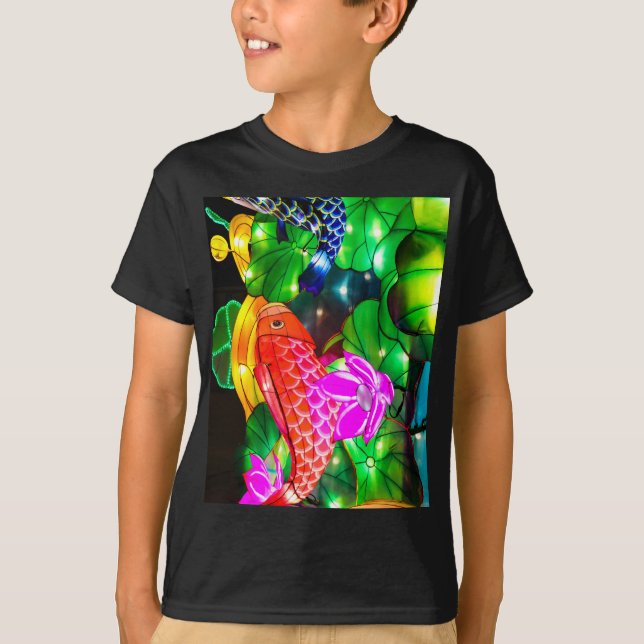 Camiseta Koi Iluminado (Anverso)