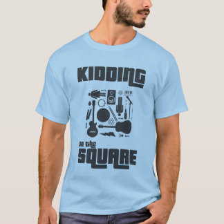 Camiseta KOTS en una caja