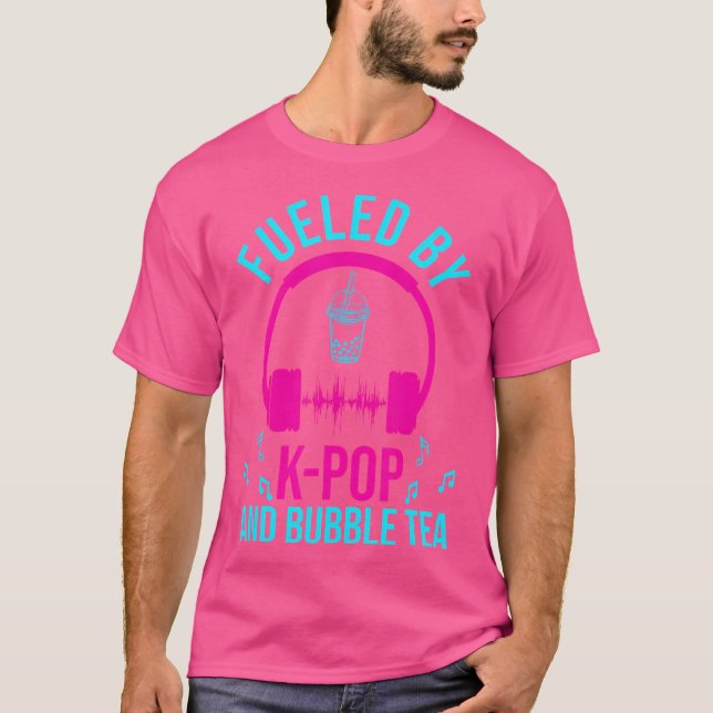 Camiseta Kpop Fan Fueled By K-Pop And Bubble Tea K-Pop (Anverso)