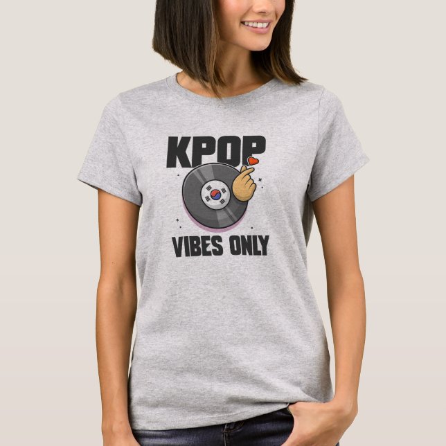 Camiseta KPOP Vibes Only  (Anverso)