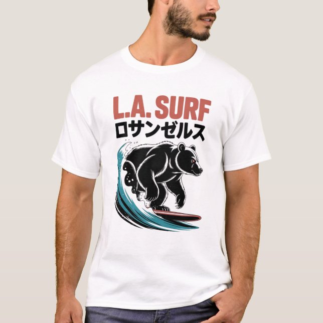 Camiseta L.A. Surf Bear Japanese Typography (Anverso)
