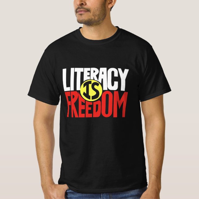 Camiseta La alfabetización es libertad (Anverso)