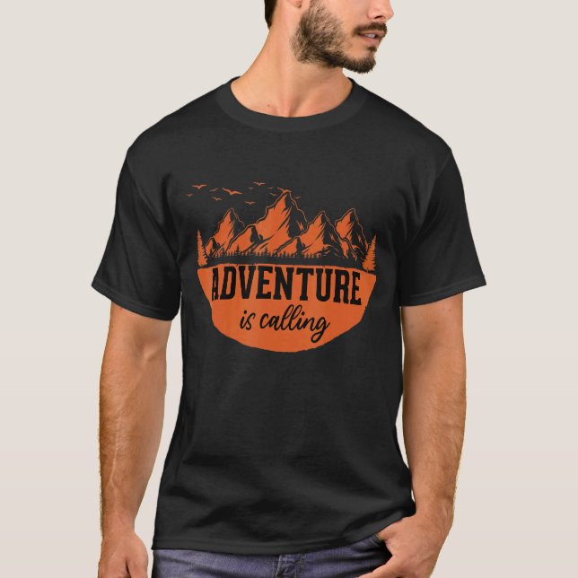 Camiseta La aventura de Hiker Nature llama acampada de Suns (Anverso)