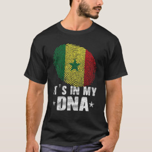 Camiseta La bandera de Senegal impresa en los dedos está en