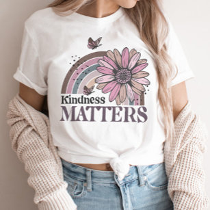 Camiseta La bondad importa el mariposa retro Boho Arcoiris