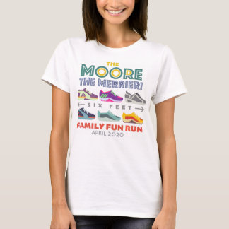Camiseta La carrera de diversión de la familia Moore the Me
