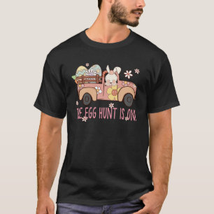 Camiseta La Caza De Huevos Está En El Camión De Cultivo De