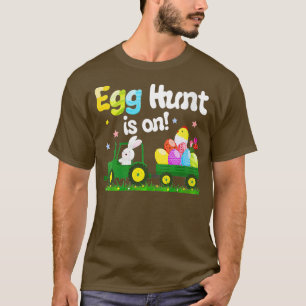 Camiseta La Caza De Huevos Para Mujeres Está En Tractor Fun