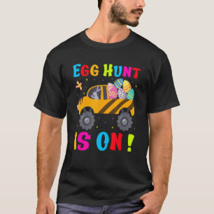 Camiseta La Caza De Huevos Para Niños Está En Tractor Eggs