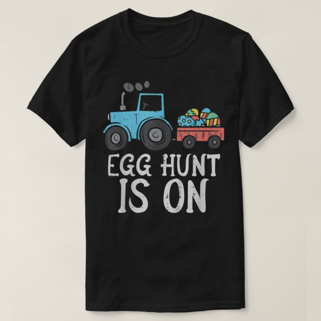 Camiseta La Caza De Huevos Para Niños Está En Tractor Eggs  (Diseño del anverso)