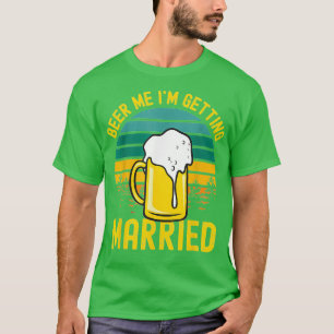 Camiseta La cerveza masculina se casa con una bachillera gr
