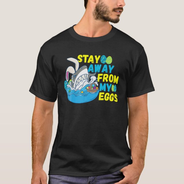 Camiseta La cesta de tiburón conejo de Pascua de tiburón de (Anverso)