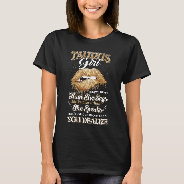 Camiseta La Chica Taurus sabe más de lo que dice. (Anverso)