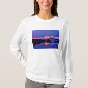 Camiseta La cordillera de Alaska es adyacente al Mt. Denali