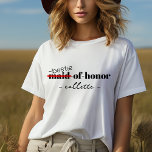 Camiseta La dama de honor personaliza el partido de novias<br><div class="desc">Haz que tu bienestar se sienta especial como la criada de honor con esta camiseta personalizada. Ideal para fiestas de soltera,  duchas de novias y eventos de boda. Encontrar camisetas para la novia y las damas de honor en nuestra colección para rodar este estilo con sus mejores!</div>