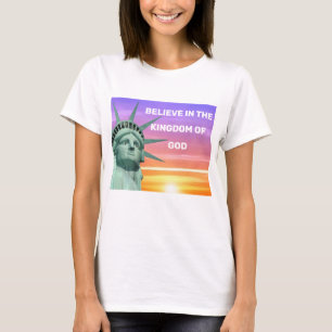 Camiseta La Dama Libertad y El Reino de Dios