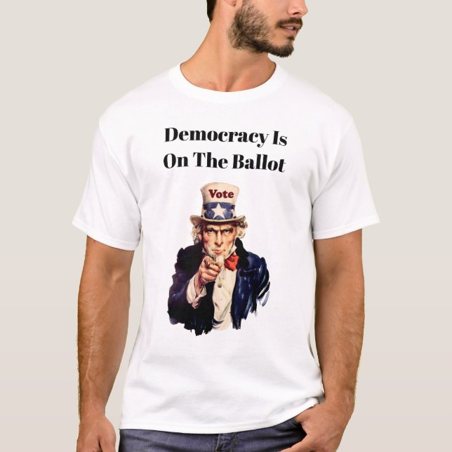 Camiseta La democracia está en las urnas 2026 (Anverso)