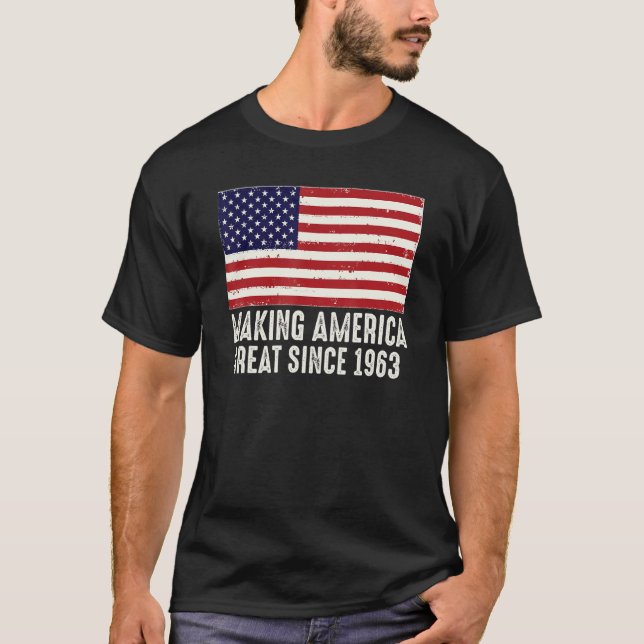 Camiseta La divertida bandera de los Estados Unidos en su c (Anverso)