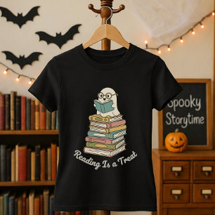 Camiseta La divertida lectura bibliotecaria de Halloween es