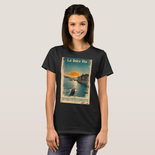 Camiseta . La Dolce Vita - Inspired by 1960s Posters (Anverso completo)