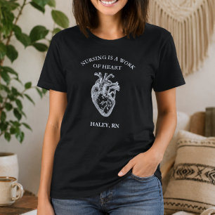 Camiseta La enfermería es un trabajo del corazón