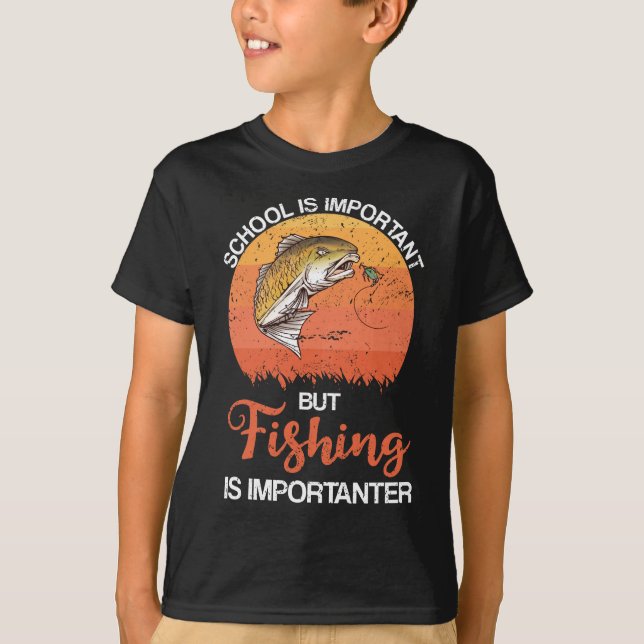 Camiseta La Escuela Es Importante, Pero La Pesca Es Importa (Anverso)