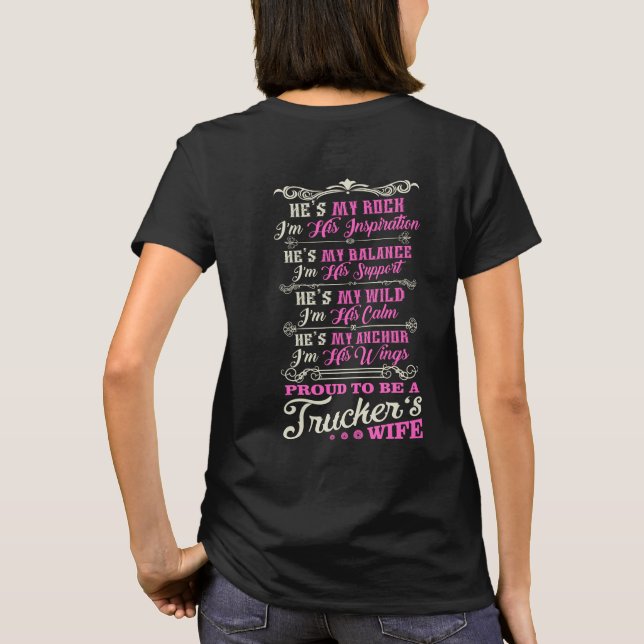 Camiseta La esposa del camionero orgulloso (Reverso)