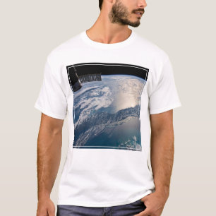 Camiseta La Estación Espacial Internacional Sobre El Atlánt