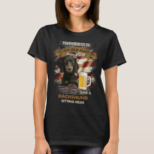 Camiseta La Felicidad Es Un Viejo Con Una Cerveza Y Un Dach