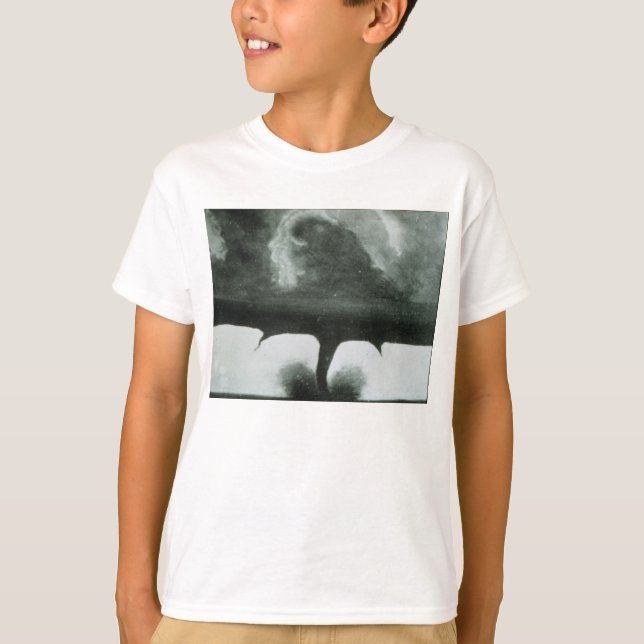 Camiseta La fotografía sabida más vieja de un tornado a (Anverso)