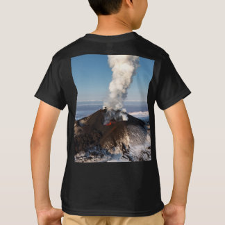 Camiseta La fuente de la lava caliente entra en erupción