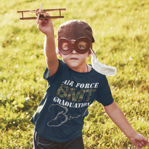 Camiseta La graduación de la Fuerza Aérea de los Niños BMT 