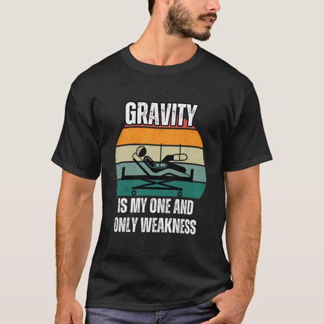 Camiseta La Gravedad Es Mi Única Debilidad Rompida Boneinj (Anverso)