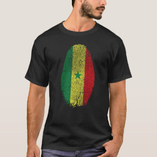 Camiseta La Huella Deportiva De La Bandera De Senegal Está 