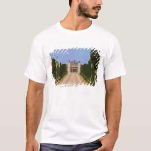 Camiseta La imponente entrada a Chateau Haut Sarpe, la