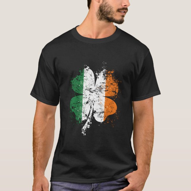 Camiseta La Ire Del Día De Stpatrick, La Bandera Irlandesa  (Anverso)
