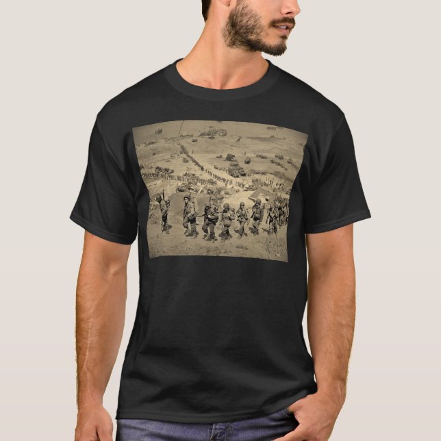 Camiseta La Larga Línea Desde La Playa De Omaha (Anverso)